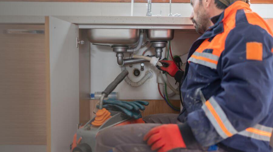 Expert burst pipe repair services in Moorcroft, WY